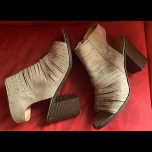 New Directions Dress Sandals 3.5" Stack Heel